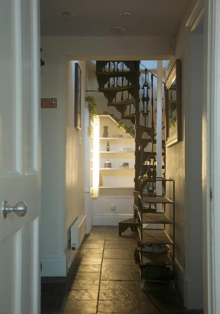 Apartamento Guestready - Charming Flat In West End Edimburgo Exterior foto